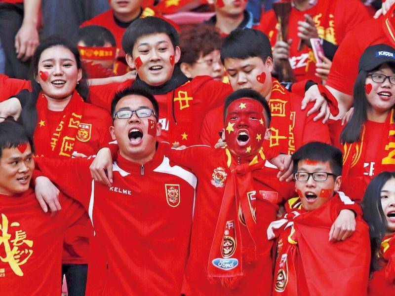 全场比赛结束，AC米兰2-3亚特兰大！